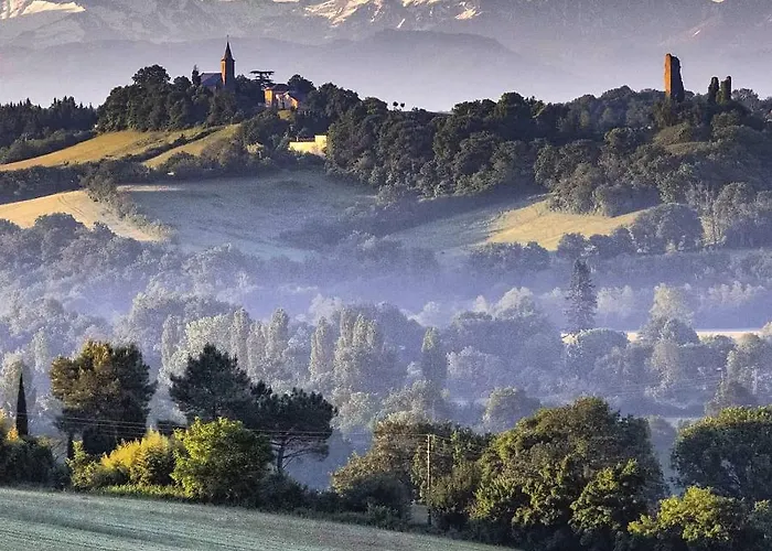 D'hotes Insolite Pigeonnier In Marciac Gers Bed & Breakfast 3*