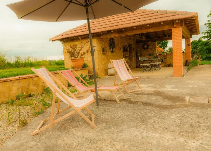 D'hotes Insolite Pigeonnier In Marciac Gers Bed & Breakfast Monlezun